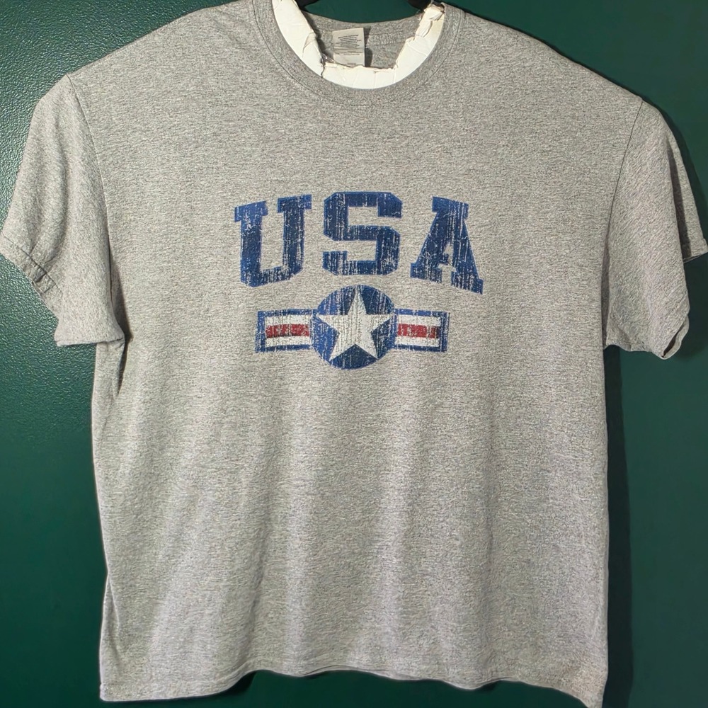 Gildan Heavy Cotton USA Star T-Shirt Mens XL Gray Short Sleeve Distressed